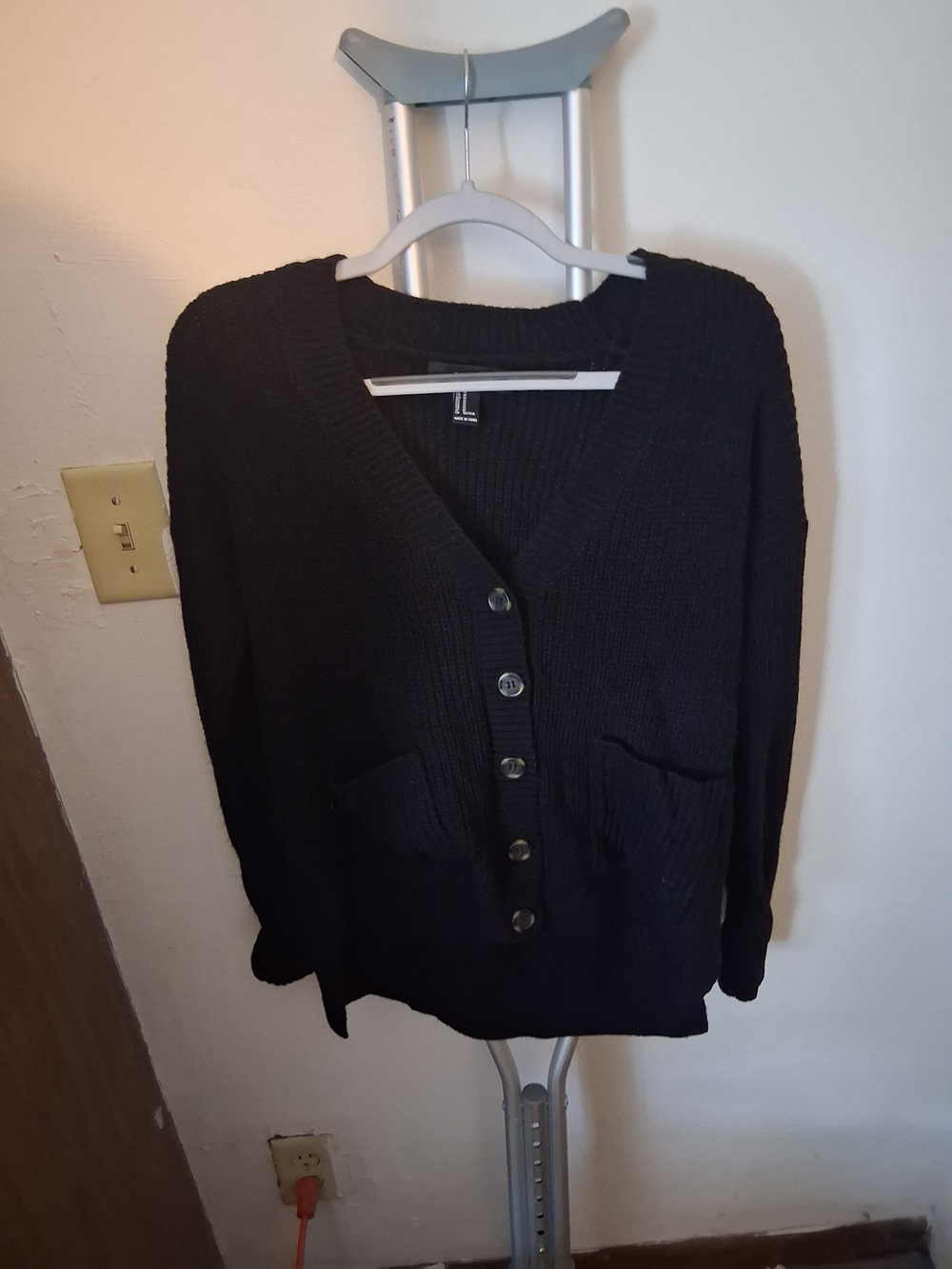 Womens Cardigan Sweater Size Medium Pockets Front Buttons Forever 21
